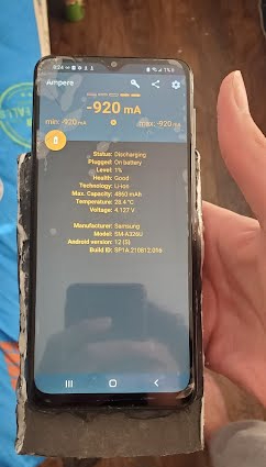 Someone modded a cheap Samsung phone with a 30,000 mAh battery