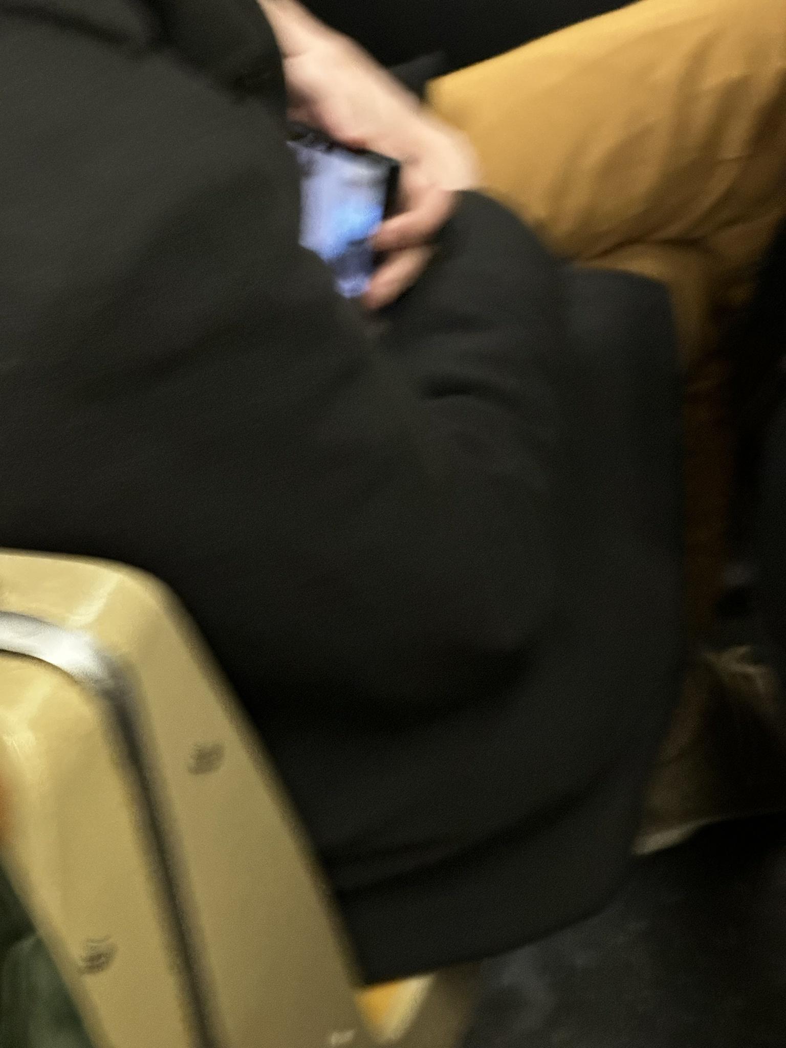 These blurry subway photos may offer the latest Pixel Fold leak [Gallery]