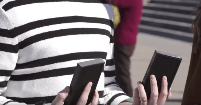 Battle of the smartphones blind test – Selfie - YouTube 2015-07-03 10-47-14