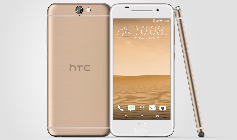 HTC Desire with S-LCD screen meets one with AMOLED, they go head