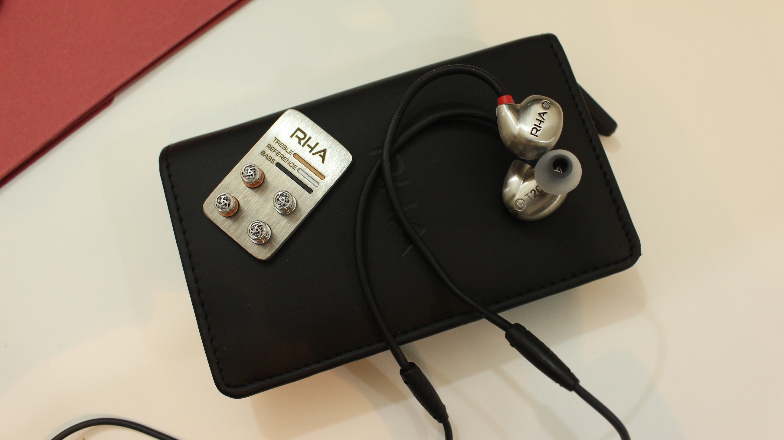 rha t20 earphones