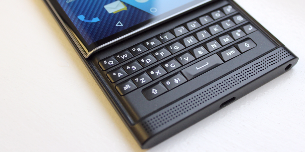 BlackBerry quitting smartphone business after reporting $372M loss
