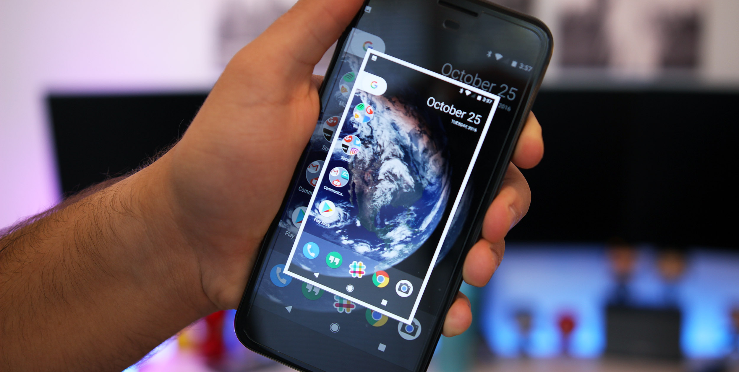 Запуск экрана андроид. Скриншот экрана Android. Андроид фото экрана. Первый Android смартфон. Андроид 7.1 для Samsung.