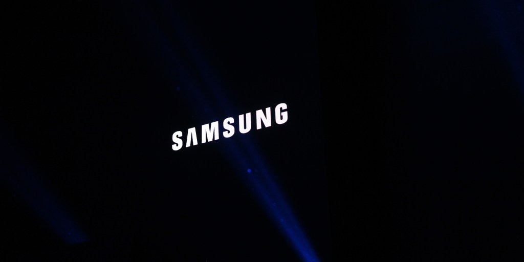 أغلقت شركة Samsung متاجرها في الولايات المتحدة وكندا أثناء تفشي فيروسات التاجية 220