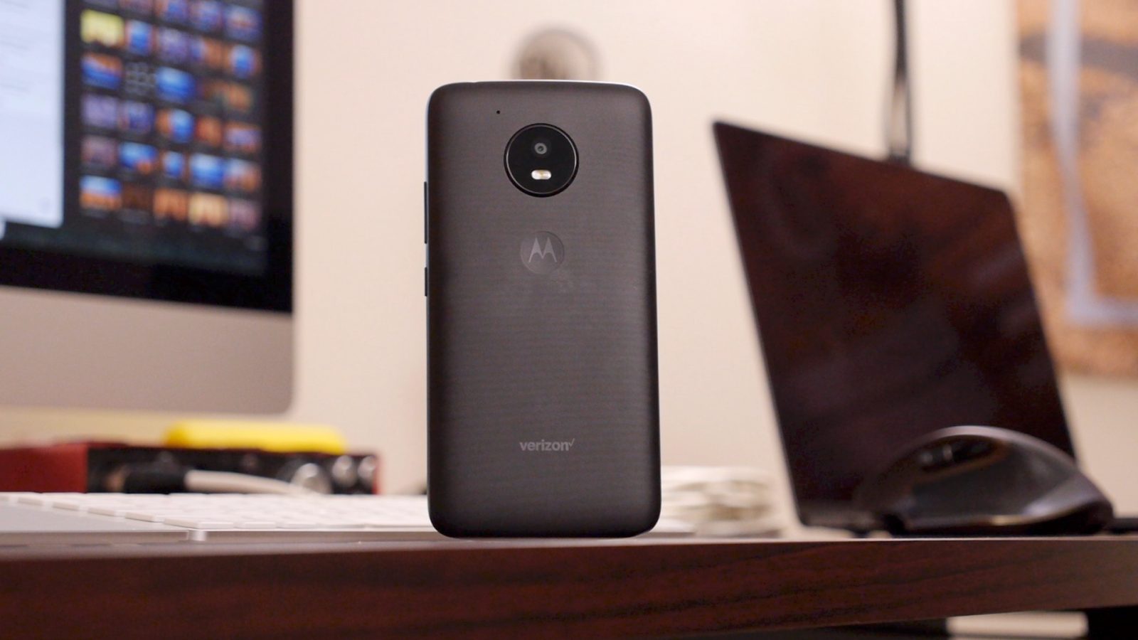 Moto E4, Moto E4 Plus quick review: Sleek and suave with stock Android -  India Today