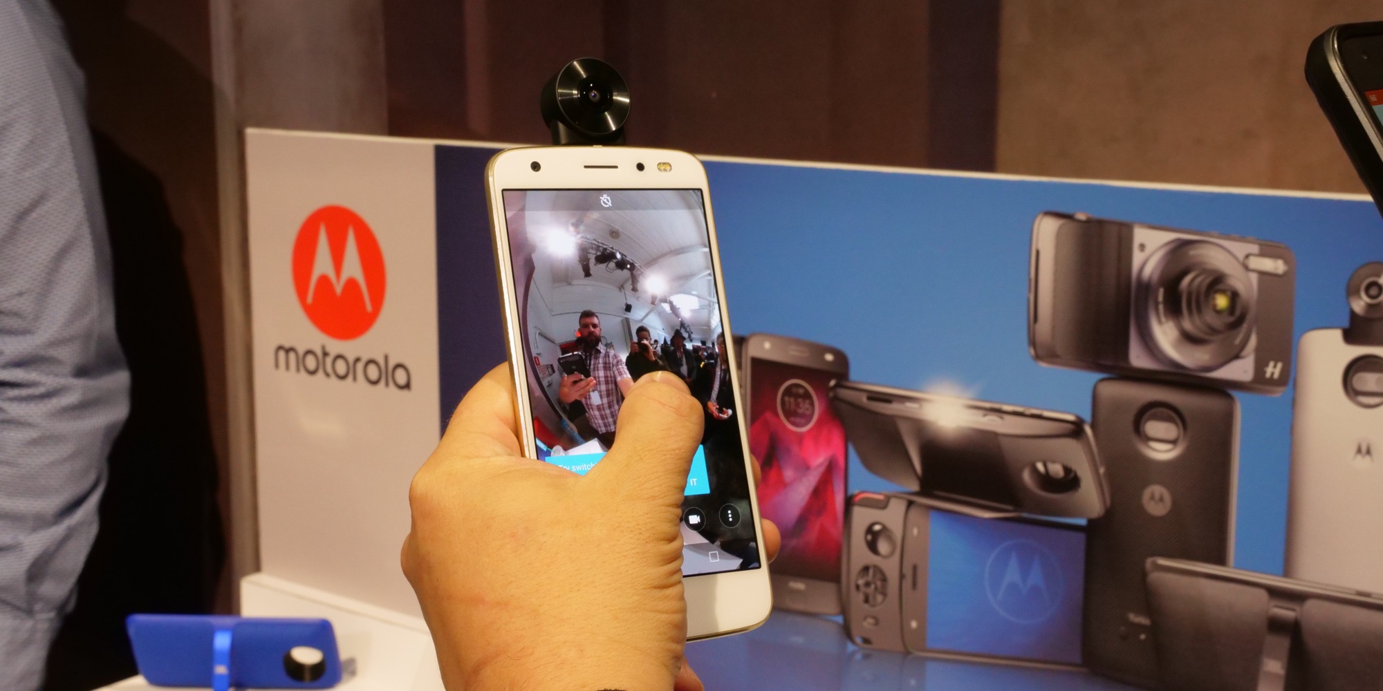 First look at the new Moto Z2 Force, Moto Mods, and 360-degree camera  [Video]