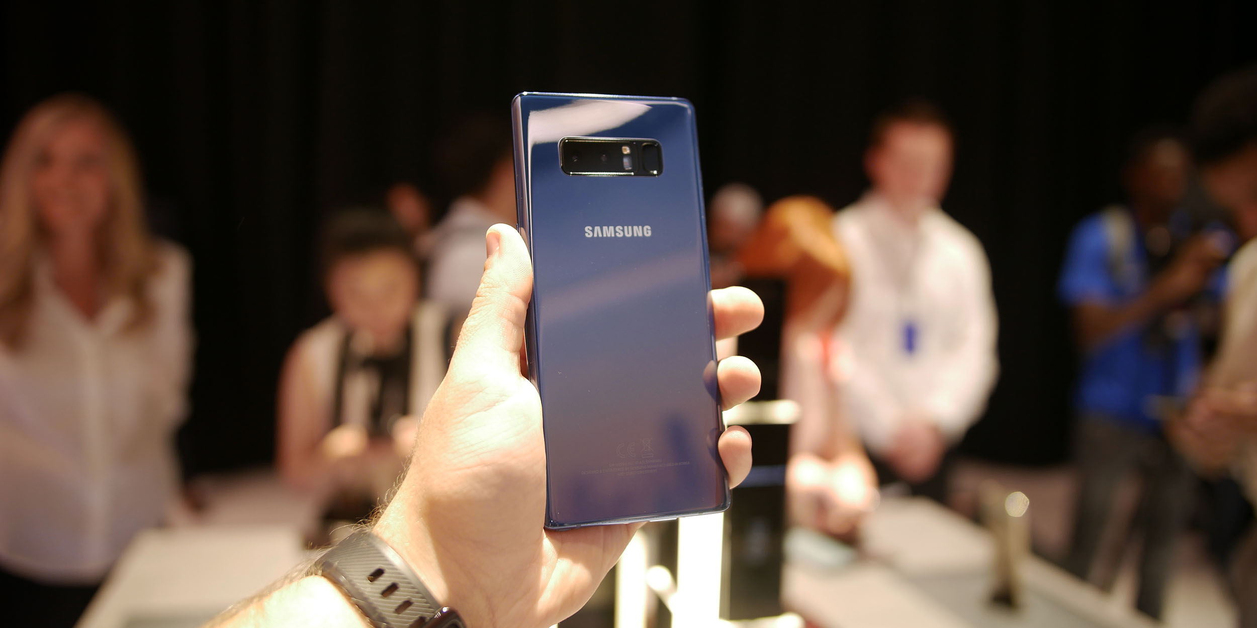 Дисплей samsung 8. Дисплей Samsung Galaxy Note 8. Дисплей Samsung Note 9 пиксели. Экран Samsung Note 9 США.