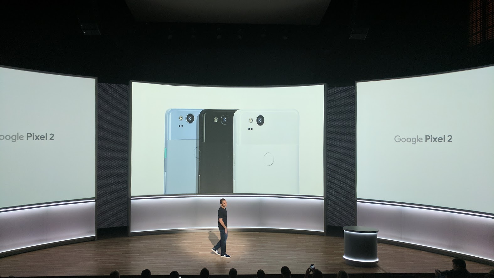 Pixel 2: 5-inch display, front-facing speakers, Oreo, and massive bezels for $649 ...1575 x 886