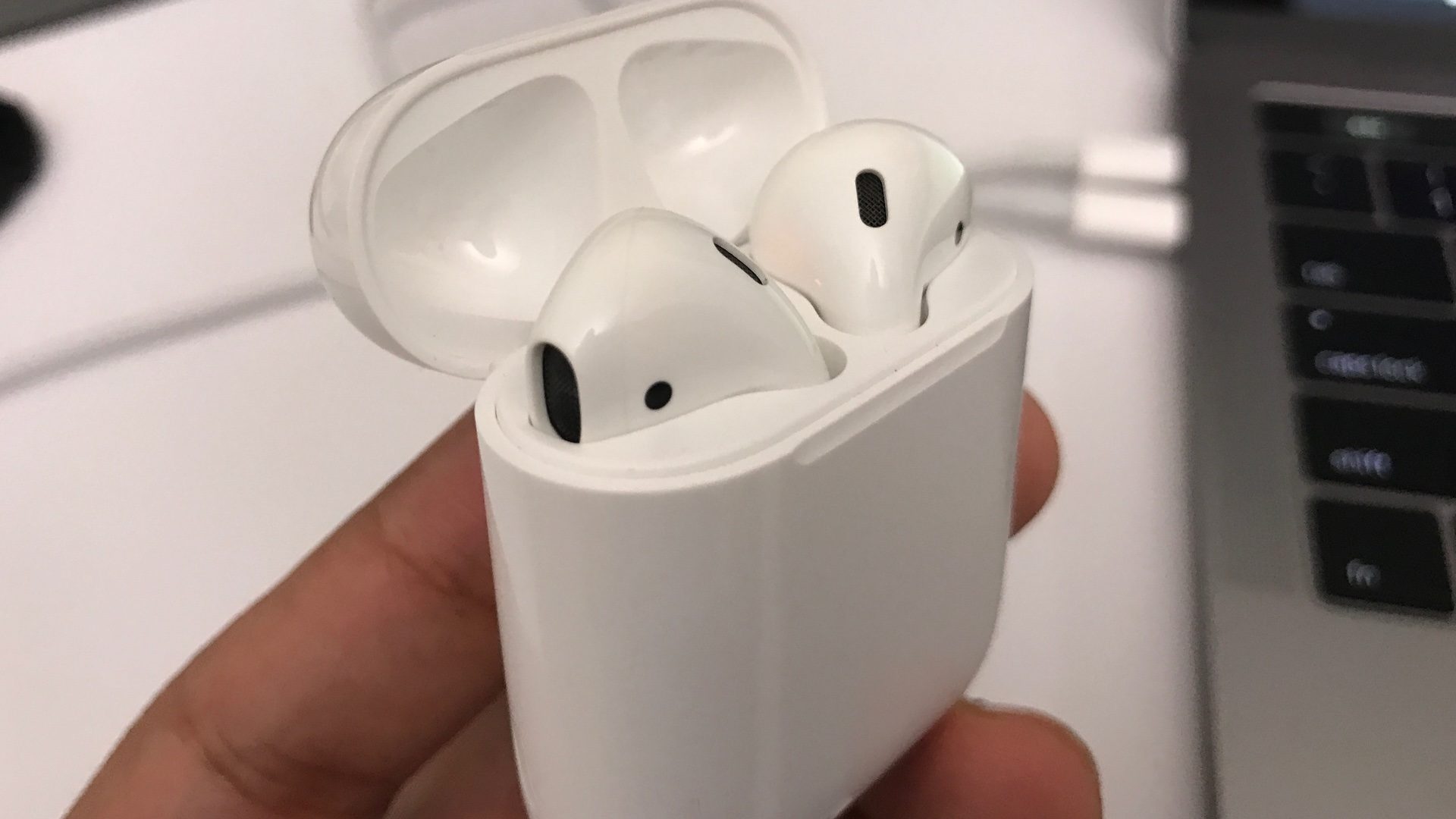 airpods-up-close-top-features.jpg?quality=82&strip=all