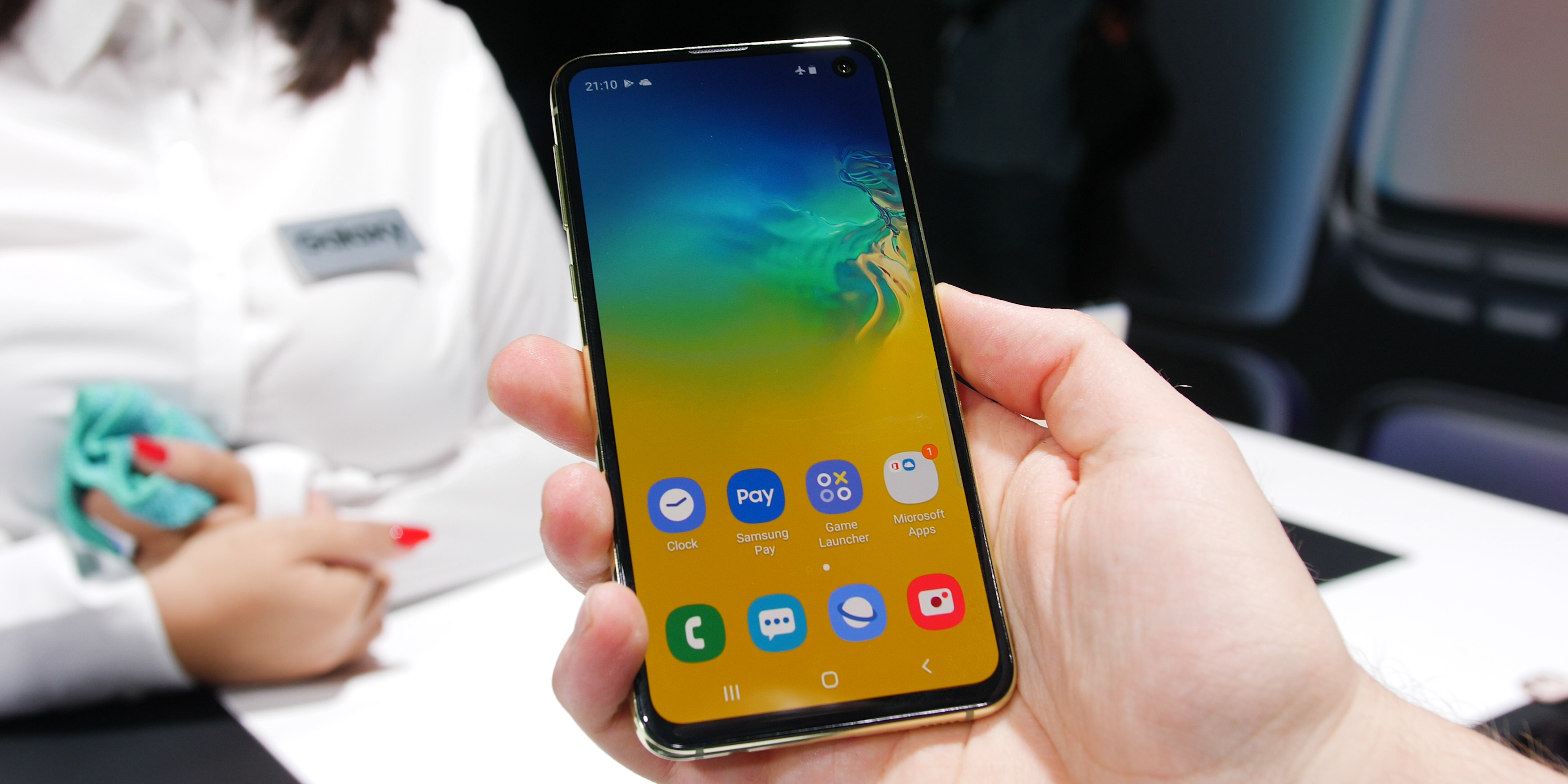 Top Stories: Better Bixby button, Android FIDO2 certification, Pixel 3 Lite hits the FCC, more ...
