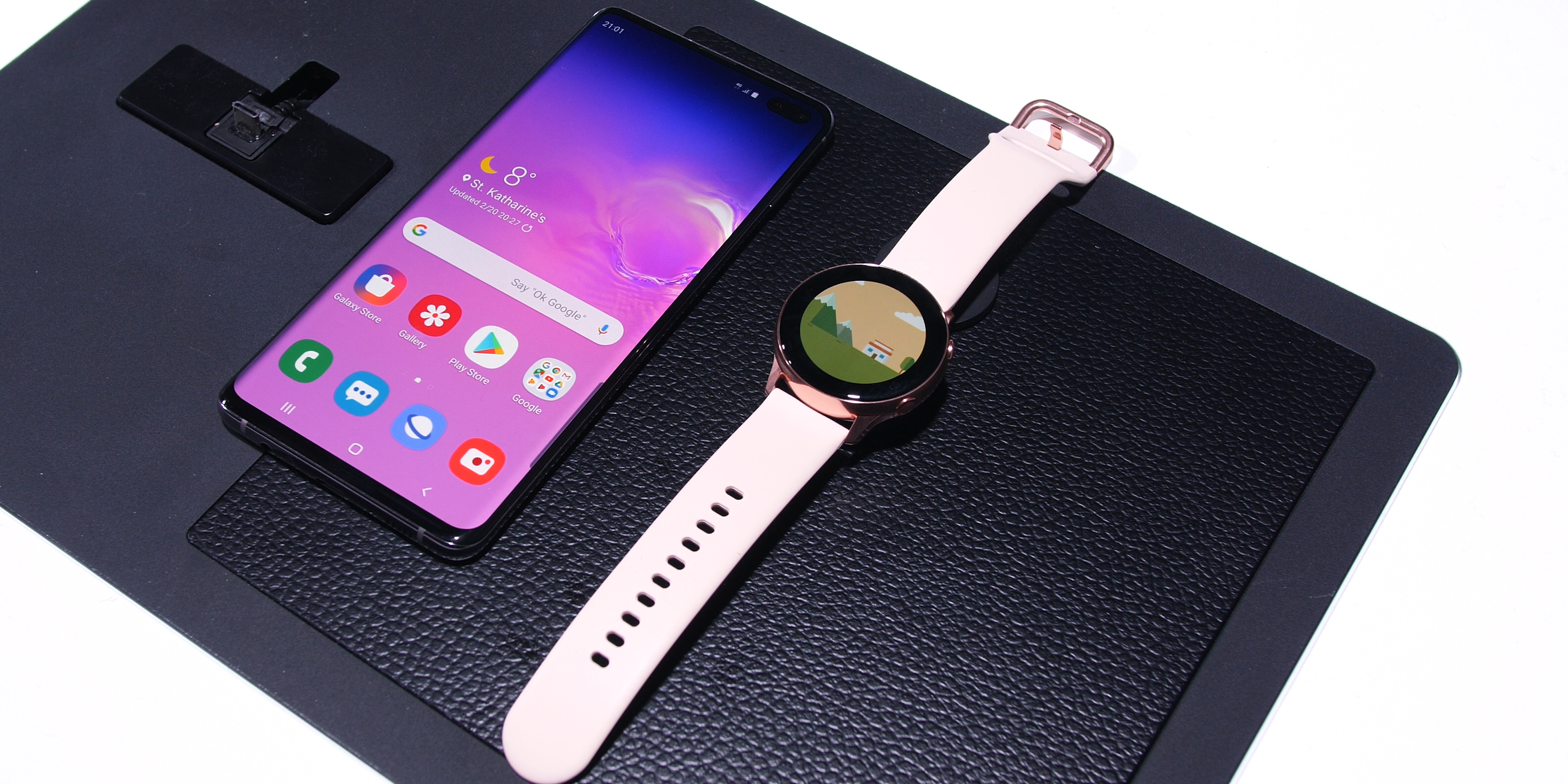 Samsung Galaxy Watch Active hardware and design