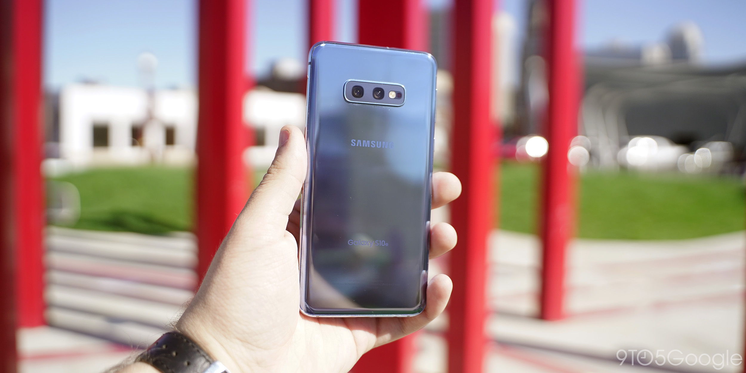 how much battery life does the galaxy s10 have