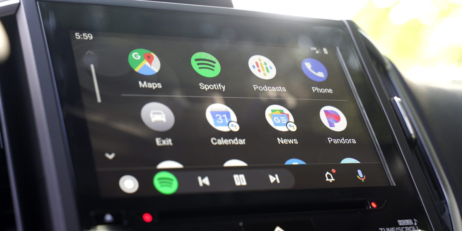 Android Auto tweaks its Google Assistant UI yet again ...
