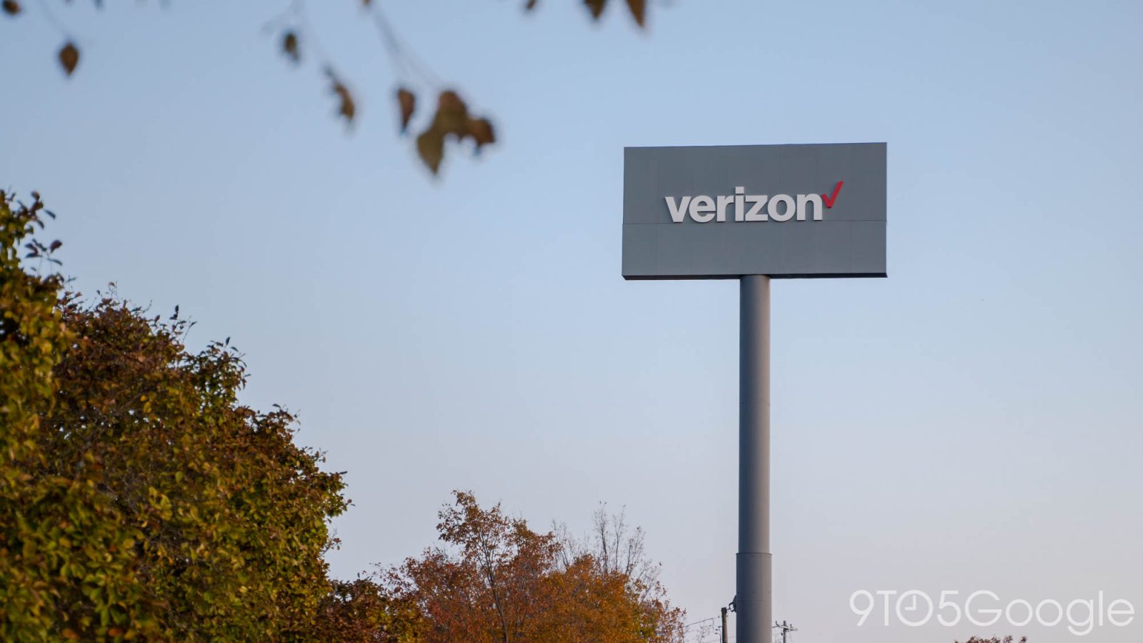 Verizon is footing your NFL Sunday Ticket bill on   TV if you upgrade