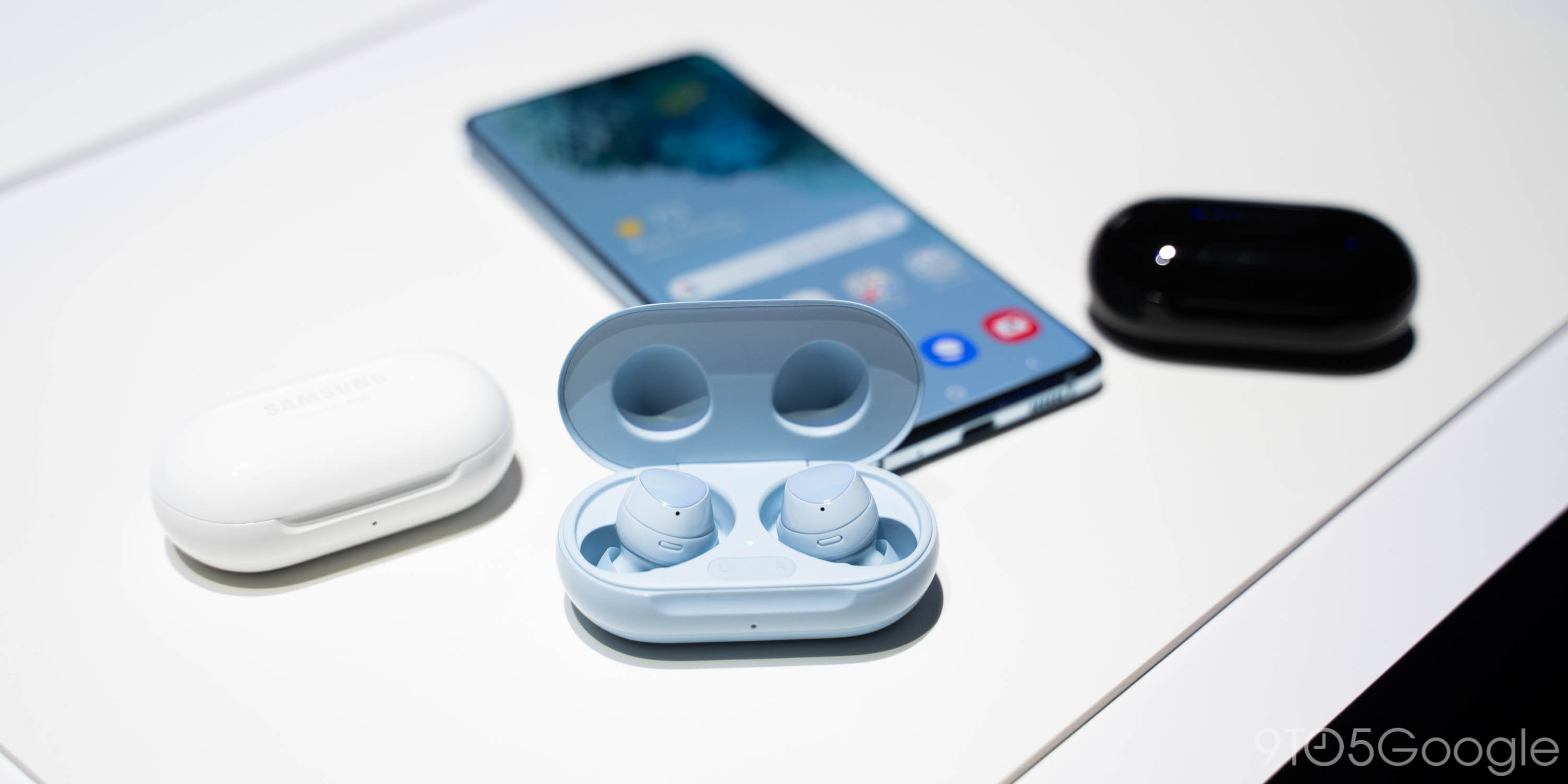 how to connect galaxy buds to fitbit versa 2