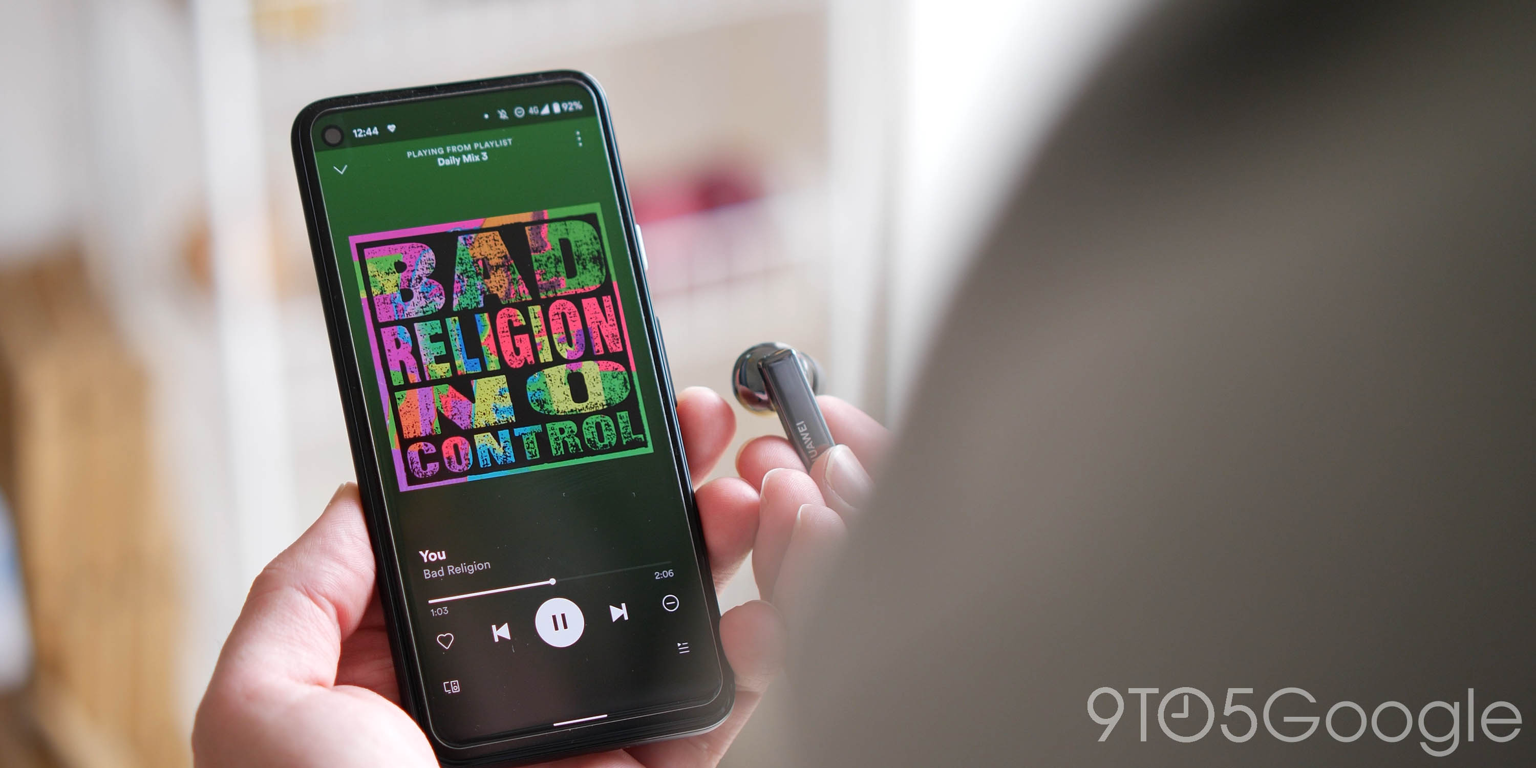 Huawei FreeBuds Pro review: More than a hint of Apple flavor [Video] -  9to5Google
