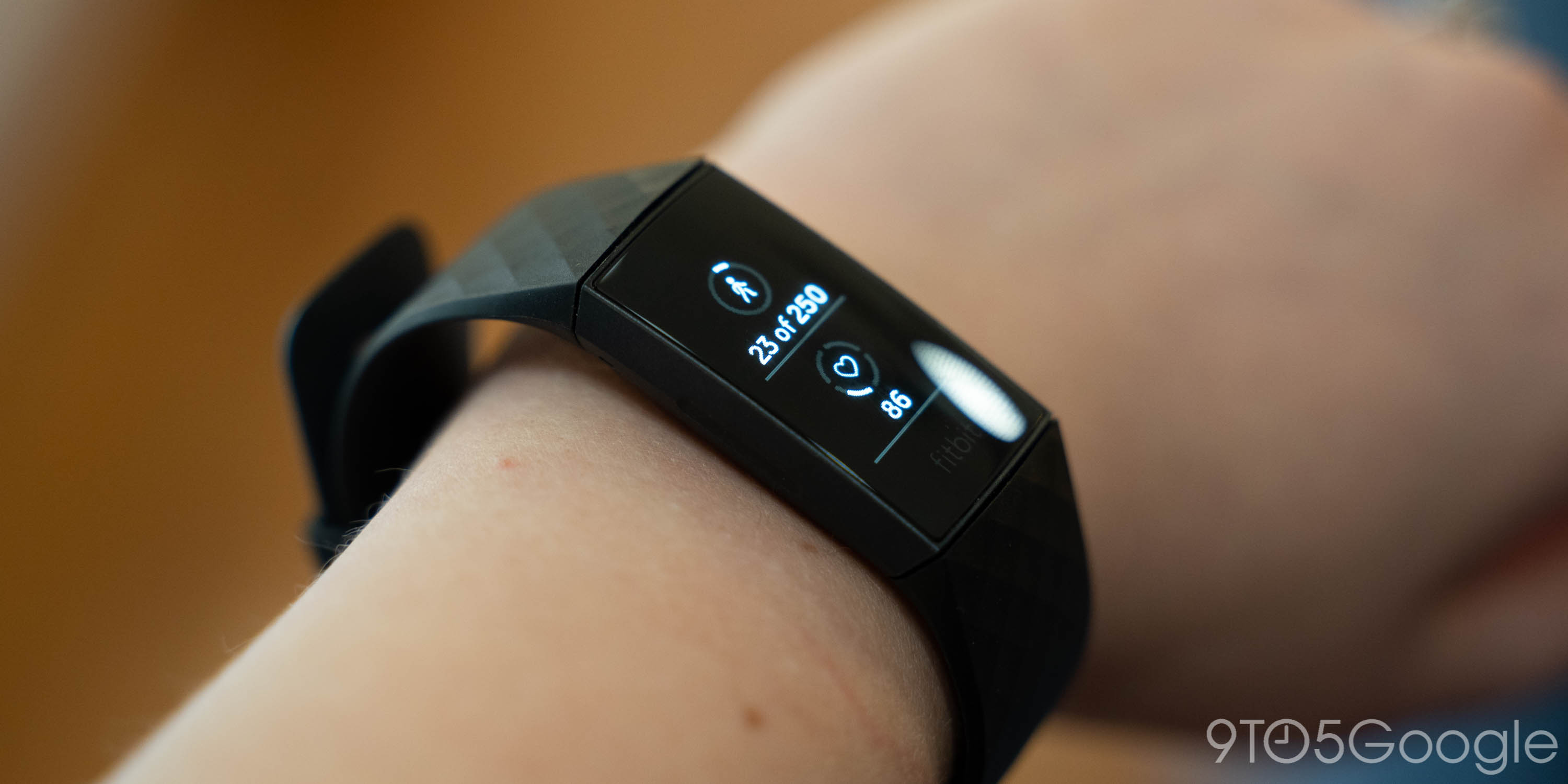 Fitbit rolling Charge update with on-device SpO2 -