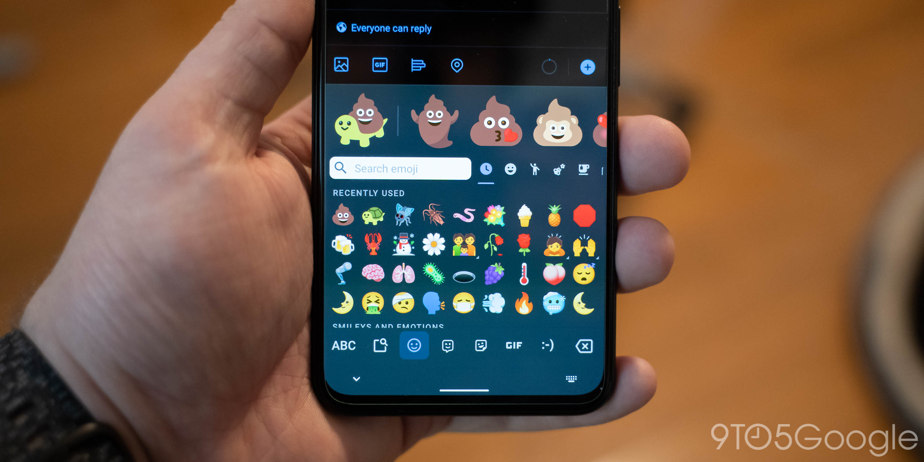 google keyboard emoji stickers