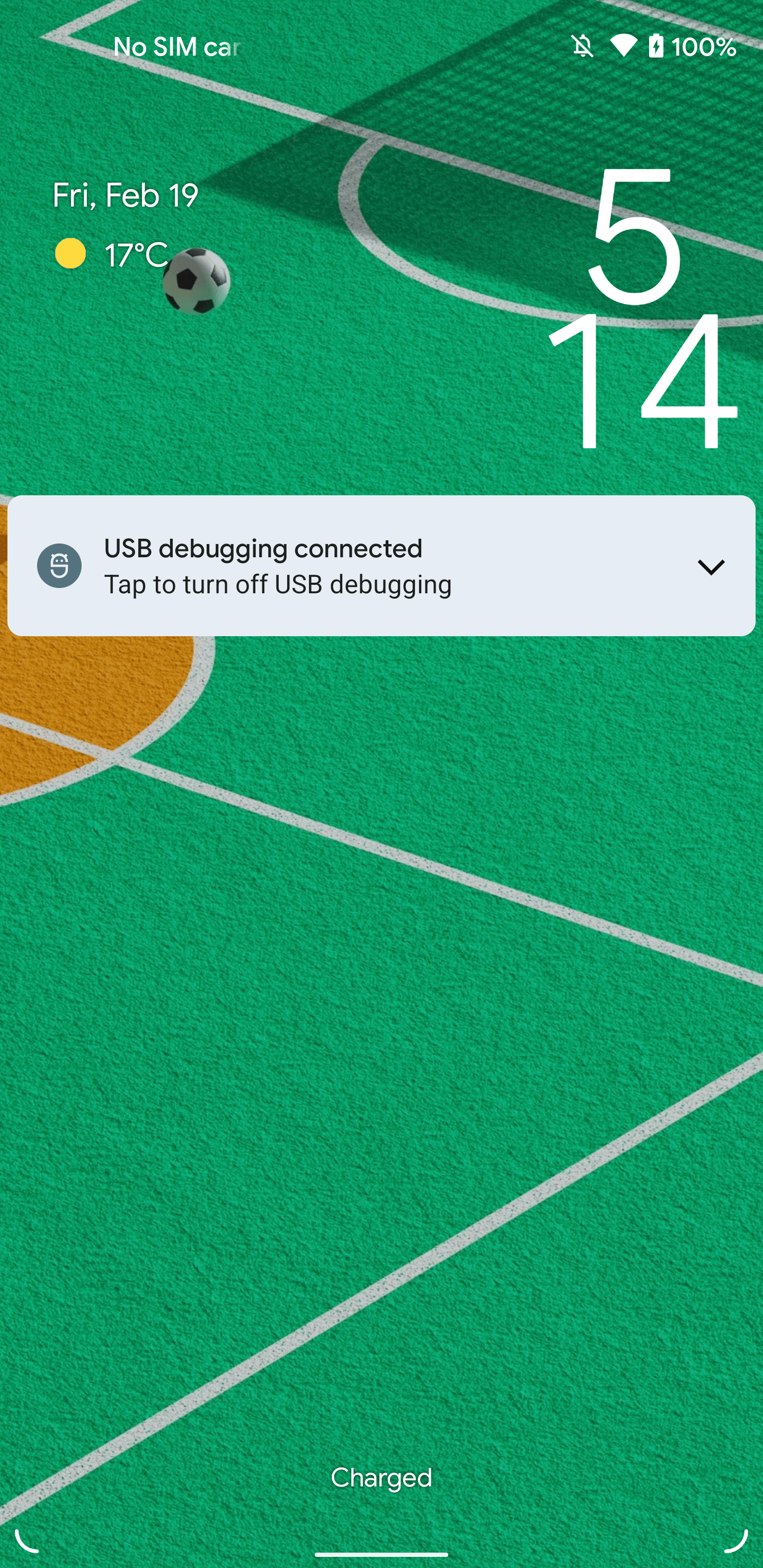Android 12 DP1: Lockscreen readies redesign w/ larger clock