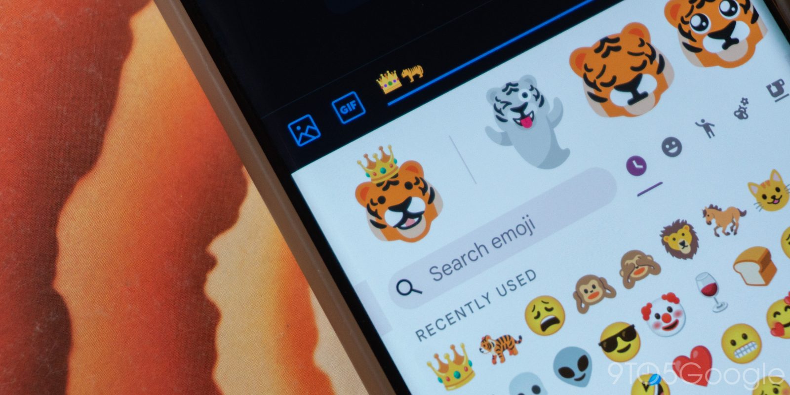 A "tiger king" in Gboard's Emoji Kitchen