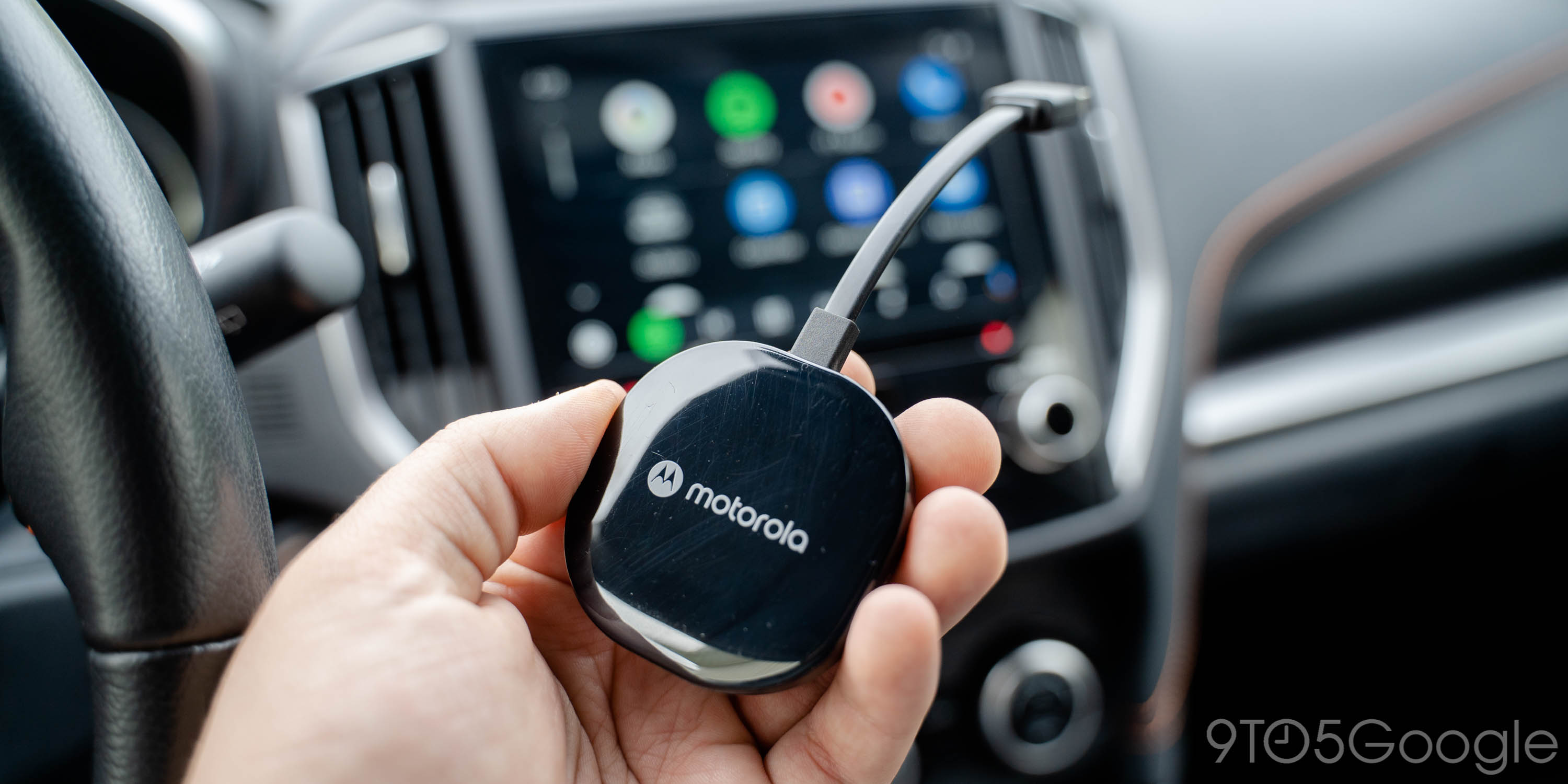 Motorola MA1 hands-on: Dead simple wireless Android Auto - 9to5Google