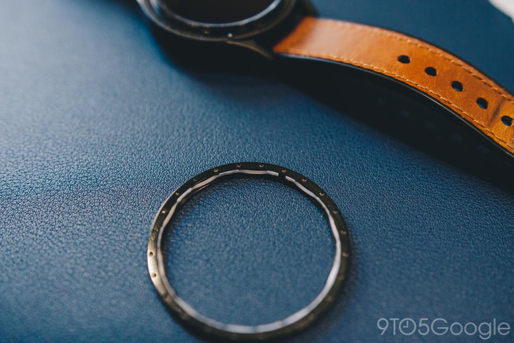 Samsung galaxy watch store bezel sticking