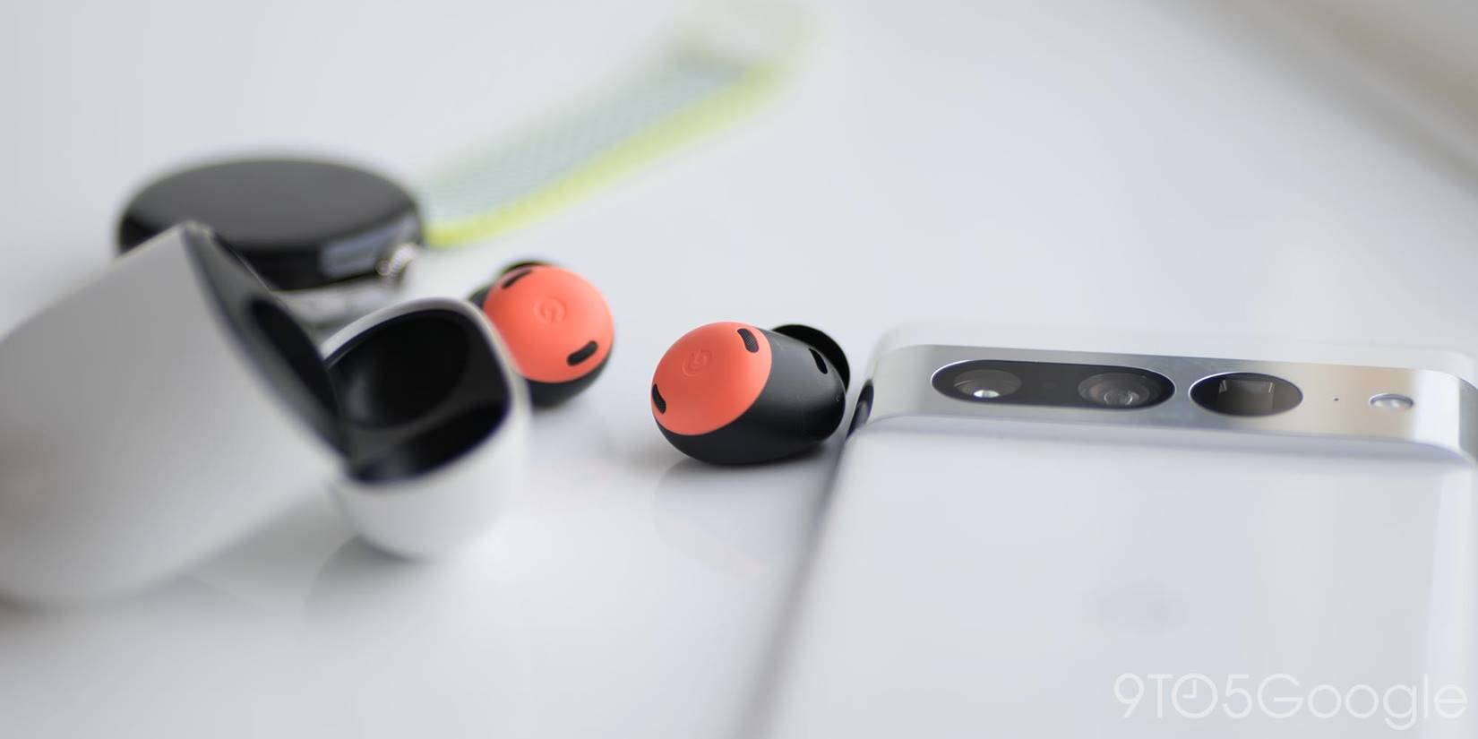 Google new online earbuds