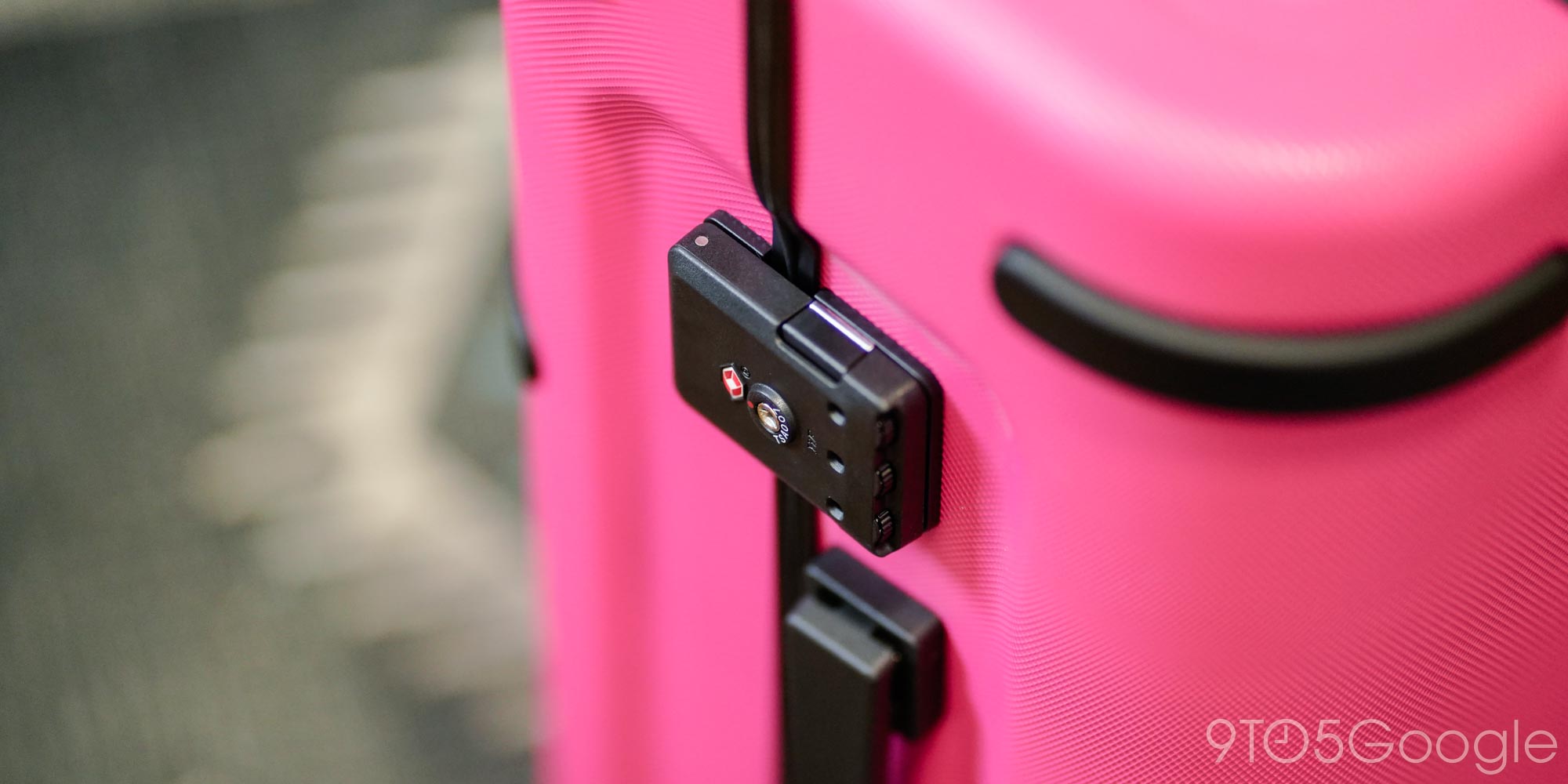 Hands-on: T-Mobile 'Un-Carrier On' suitcase is actually pretty great