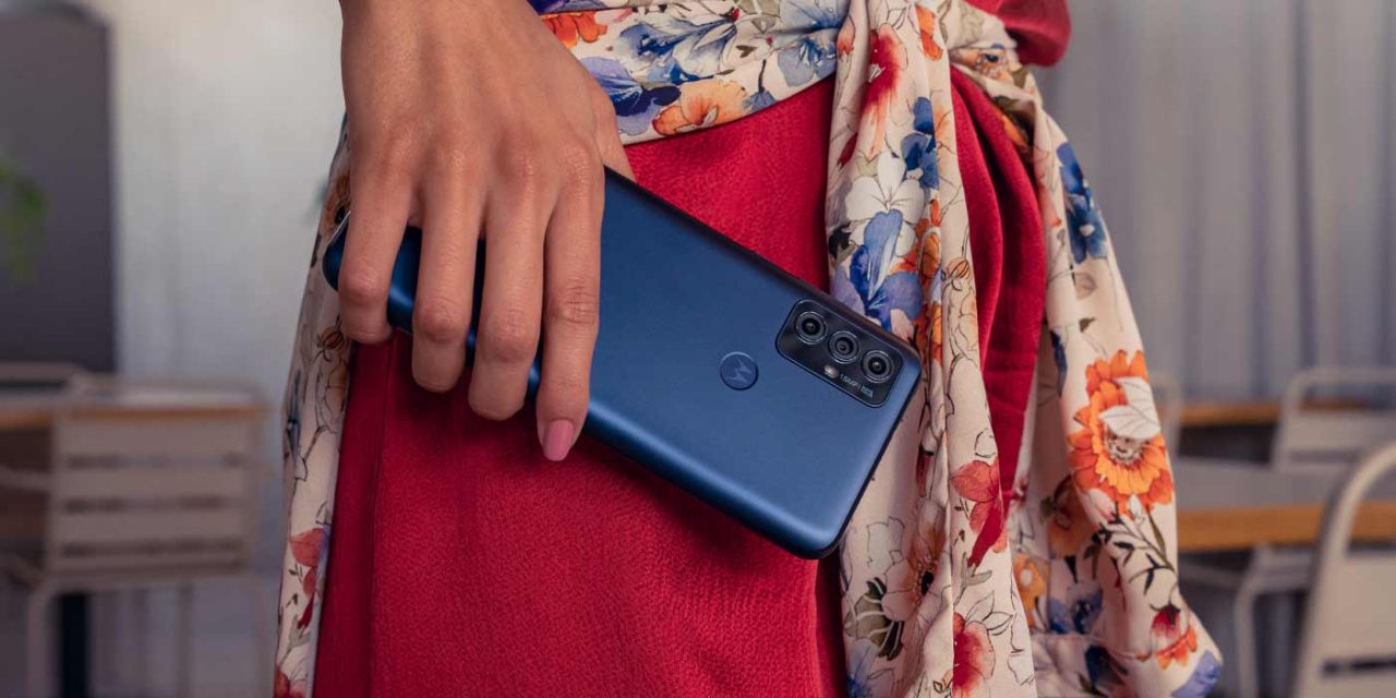 motorola-unveils-the-new-moto-g-play-before-the-holidays