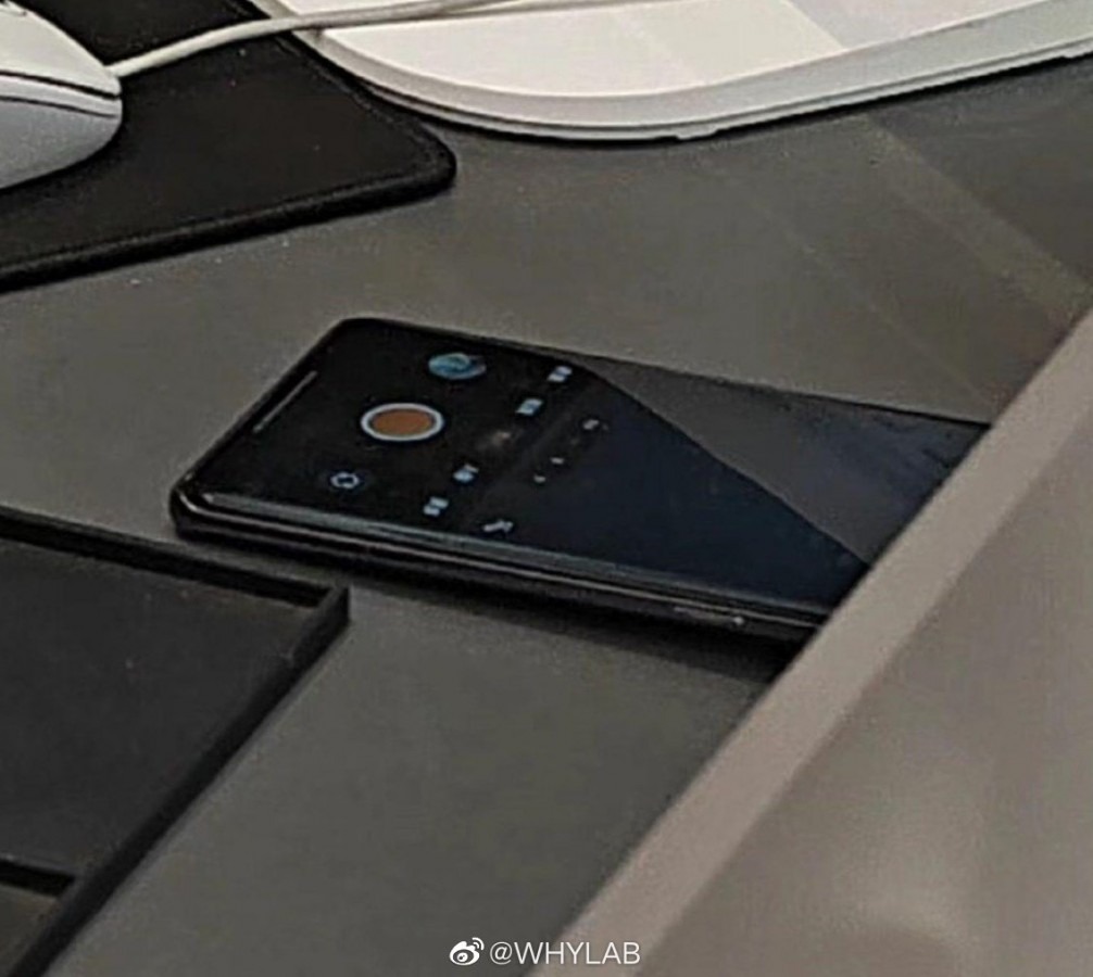 OPPO Find X6 Pro live images leak to show huge camera module