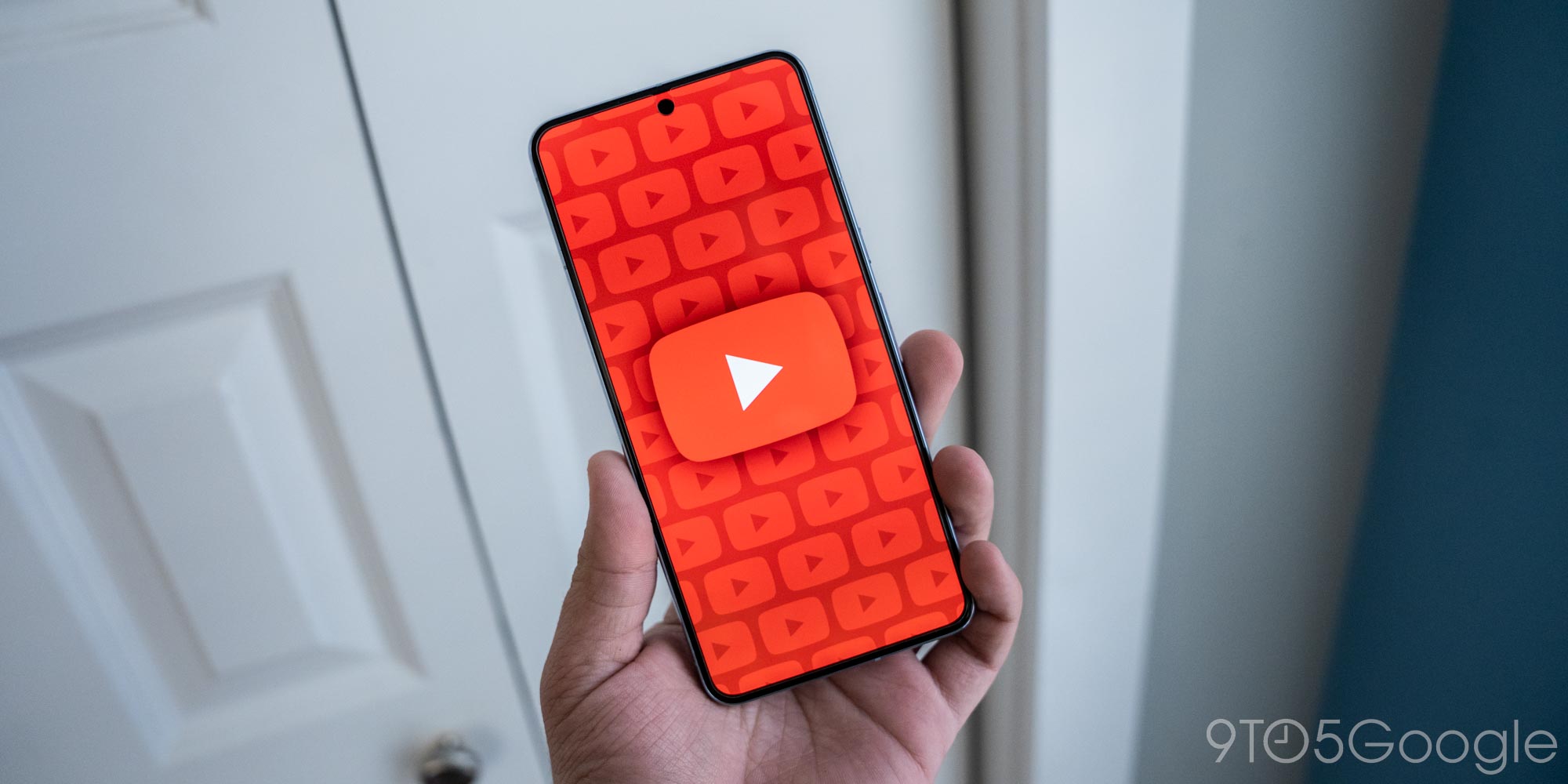 YouTube Ad Blocker Crackdown Causes Mass Uninstalls (Switch Browsers Now?)