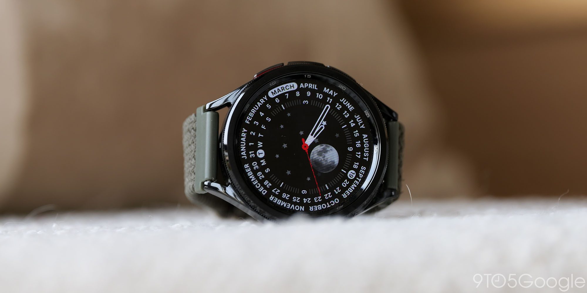 Скидки: Galaxy Watch 6 Classic за $150, Galaxy Z Flip 6 со скидкой $650, HP OmniBooks до $480, и другое