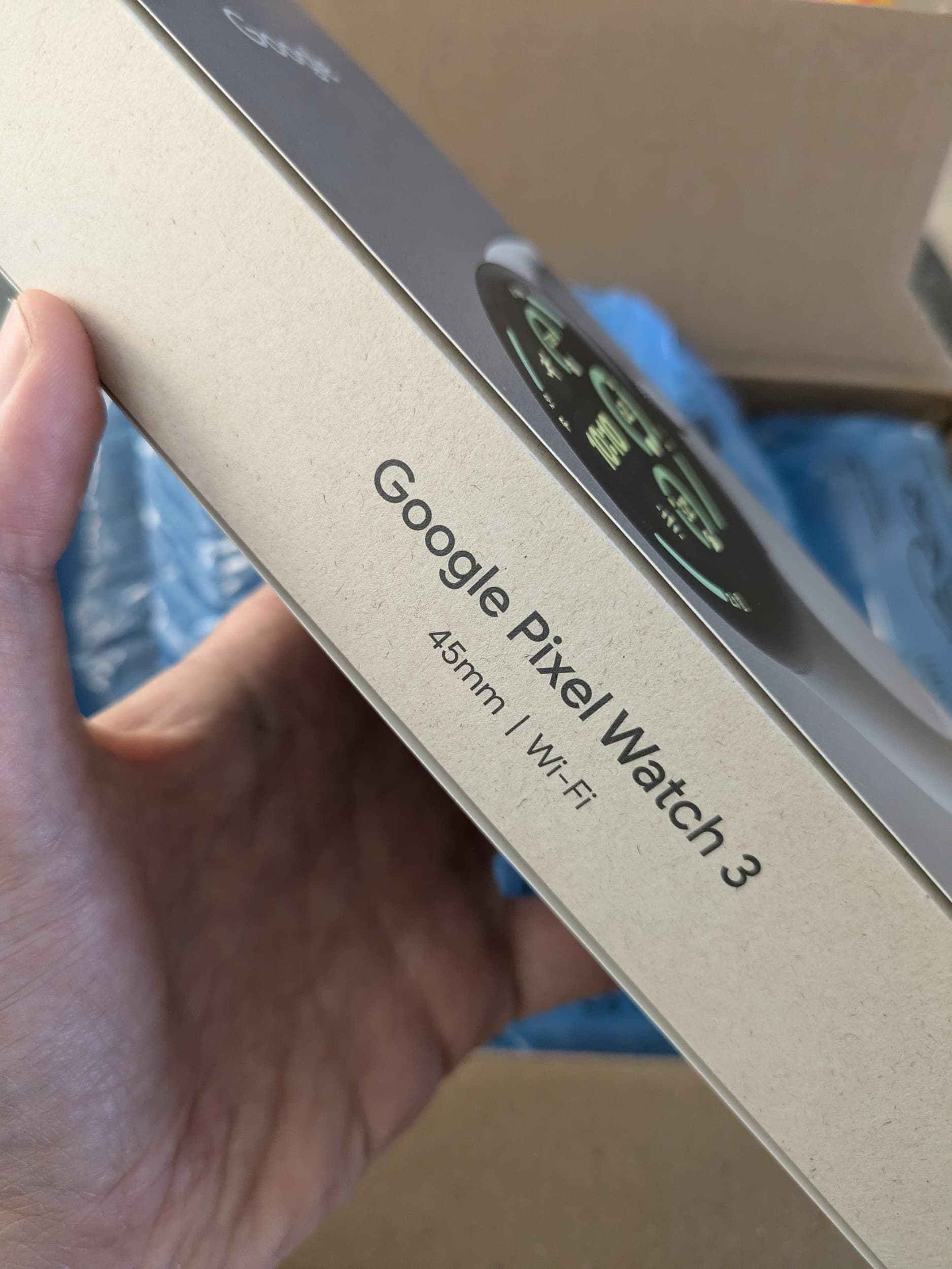 This Pixel Watch 3 shipped early and gets unboxed [Gallery]