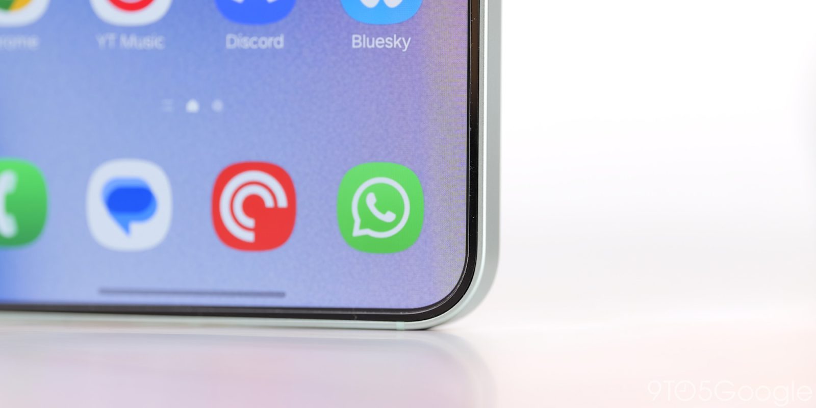 واتساب يختبر كلمات مرور تقليدية لتعزيز الأمان