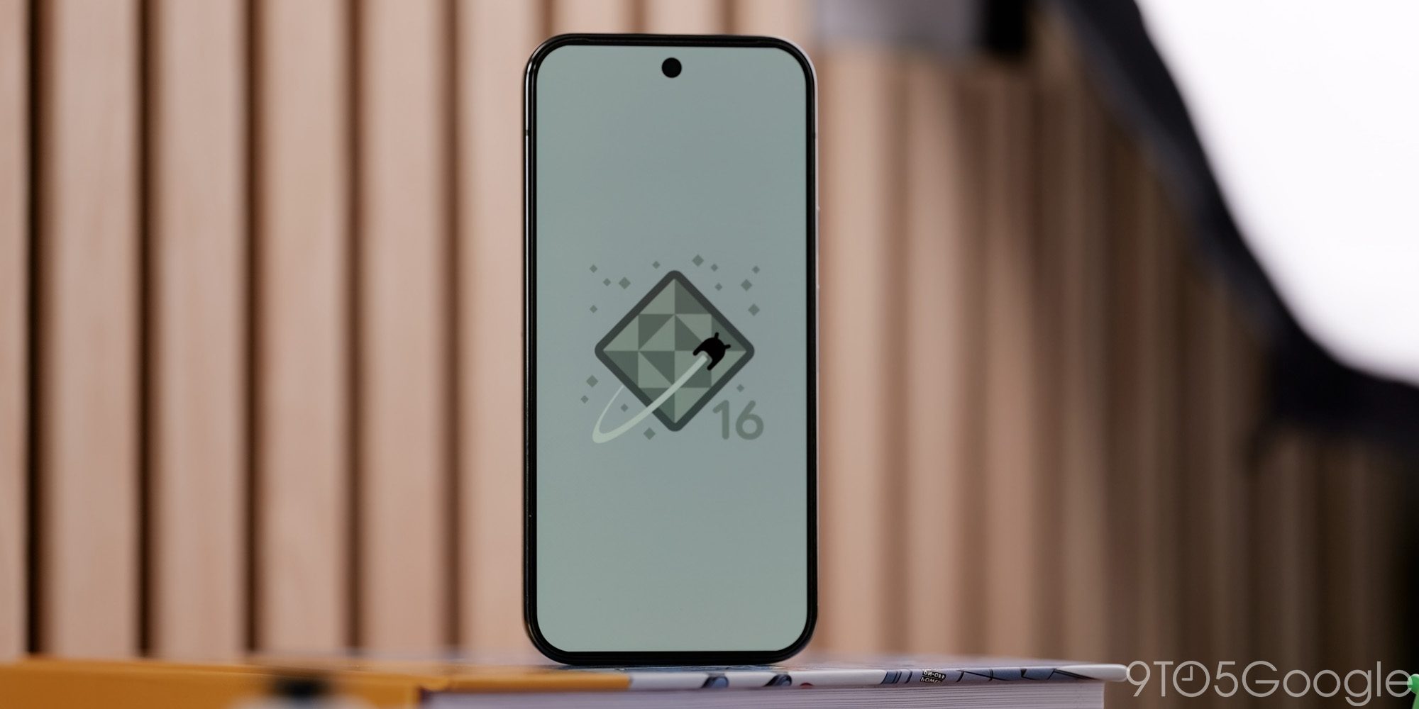 Android 16 QPR1: обновление за сентябрь выходит с 24 исправлениями для Pixel