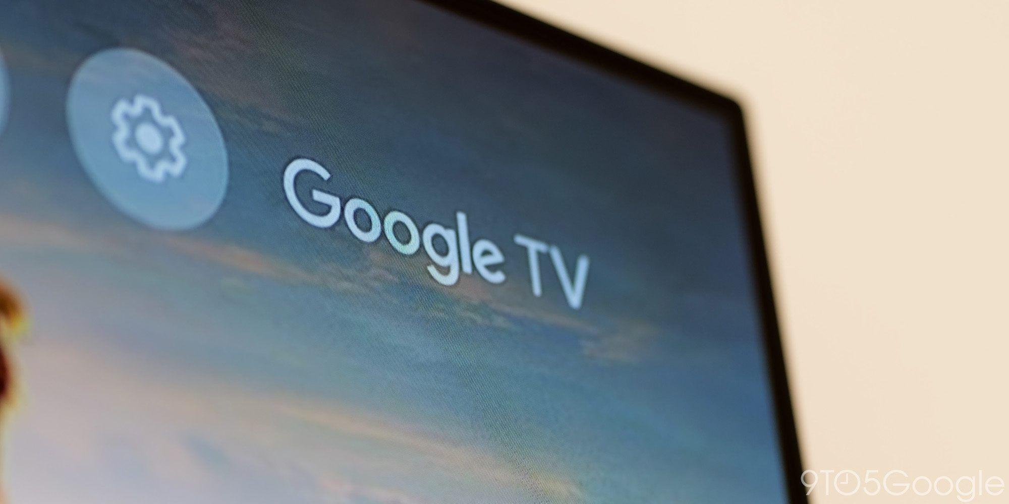 Google TV тестирует первое за несколько лет изменение главного экрана с обновленной навигацией [Галерея]