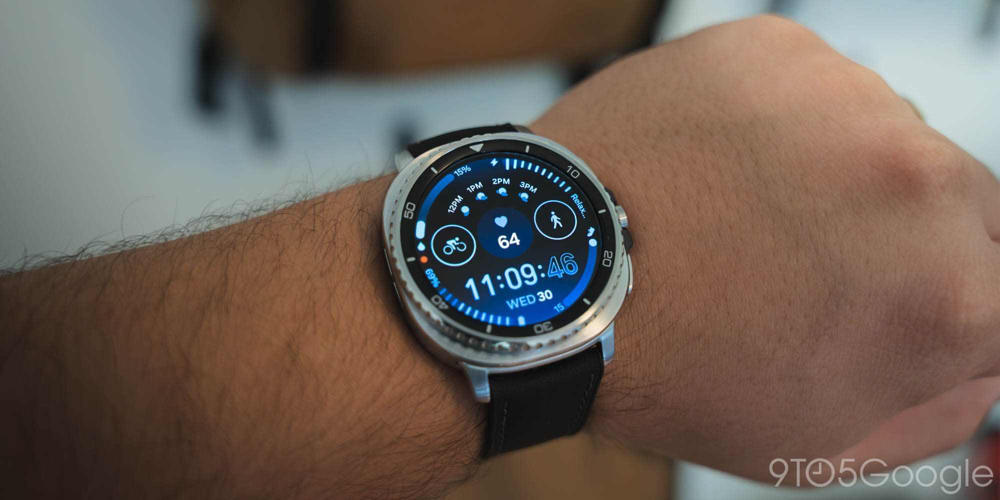 Скидки: Galaxy Watch 8 Classic по рекордно низкой цене, игровой ноутбук Alienware 5070 со скидкой 450 долларов, адаптер Android Auto и многое другое