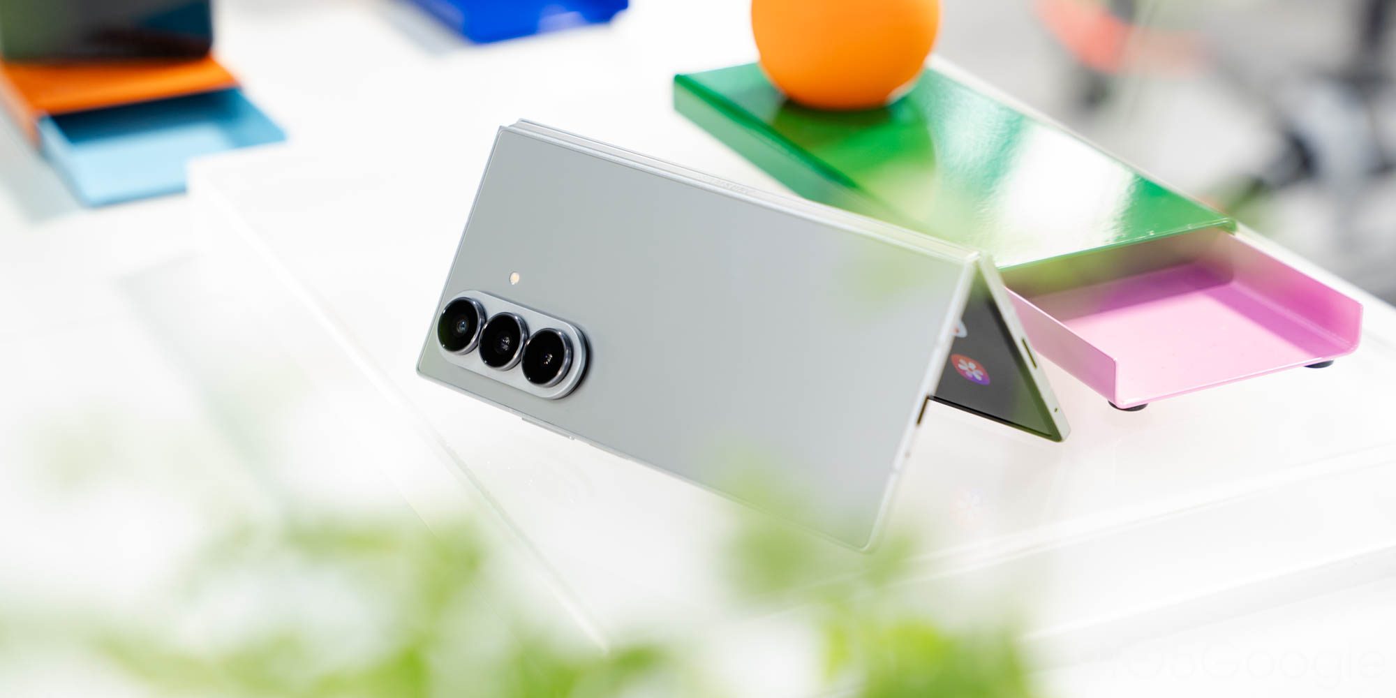 Samsung все еще «рассматривает» выпуск Galaxy TriFold в США