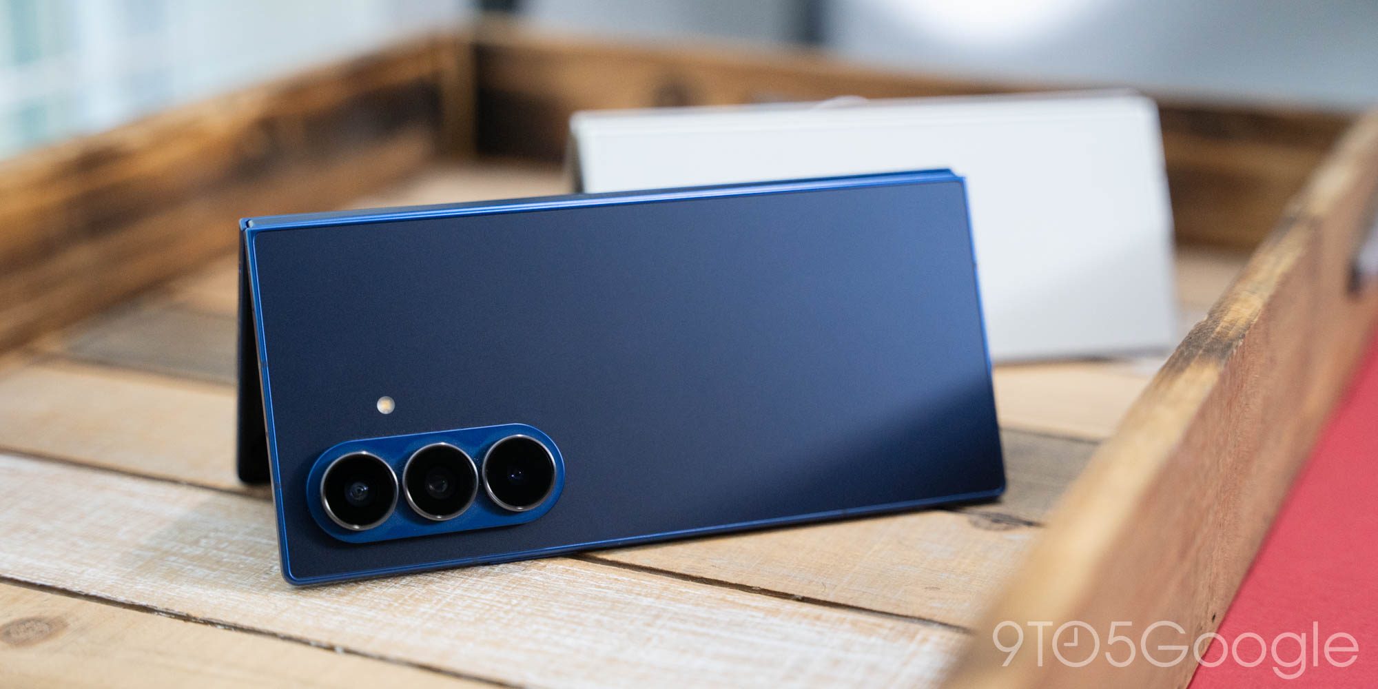 Скидки: Galaxy Z Fold 7 на $300 дешевле, Flip 7 FE на $200 дешевле, Chromebook Acer для Steam за $250 дешевле, наушники Bose и другое
