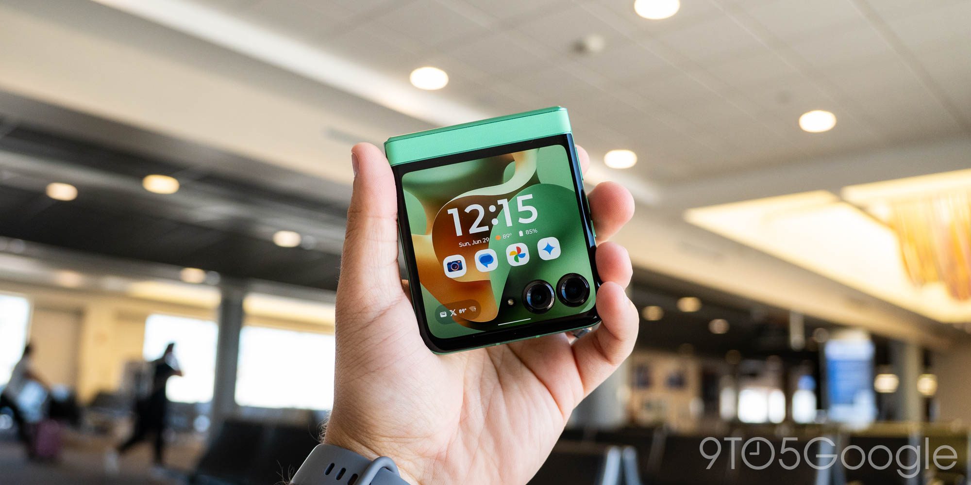 Сертификация Motorola Razr 2026: знакомый дизайн и новые характеристики