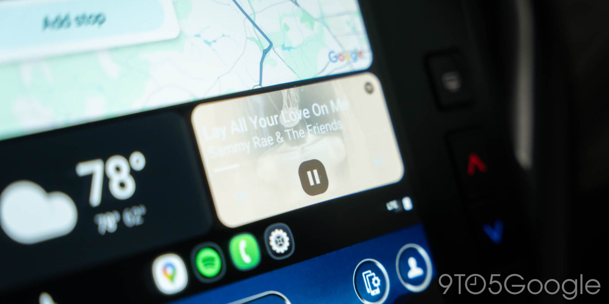 Баг в Android Auto делает виджет музыкального плеера нечитаемым, но вы можете это исправить
