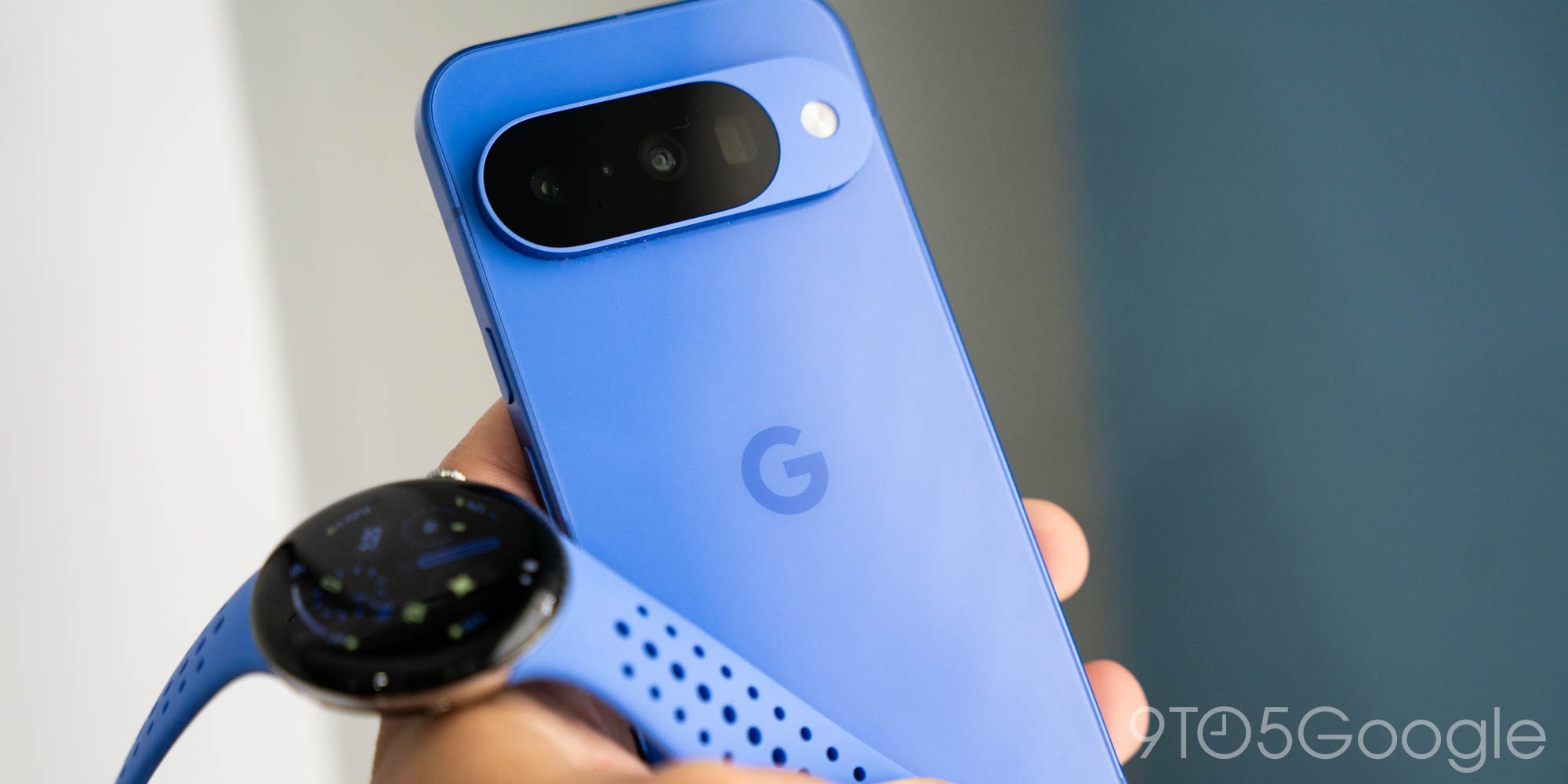 Google начала продавать универсальную зарядную док-станцию для Pixel, Buds и Pixel Watch 4