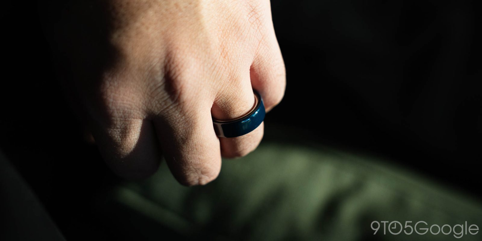 Practical: Oura'S Ceramic Ring 4 Is More Than A Pop Of Color 3 Oura Ring 4 Ceramic Rvw 1