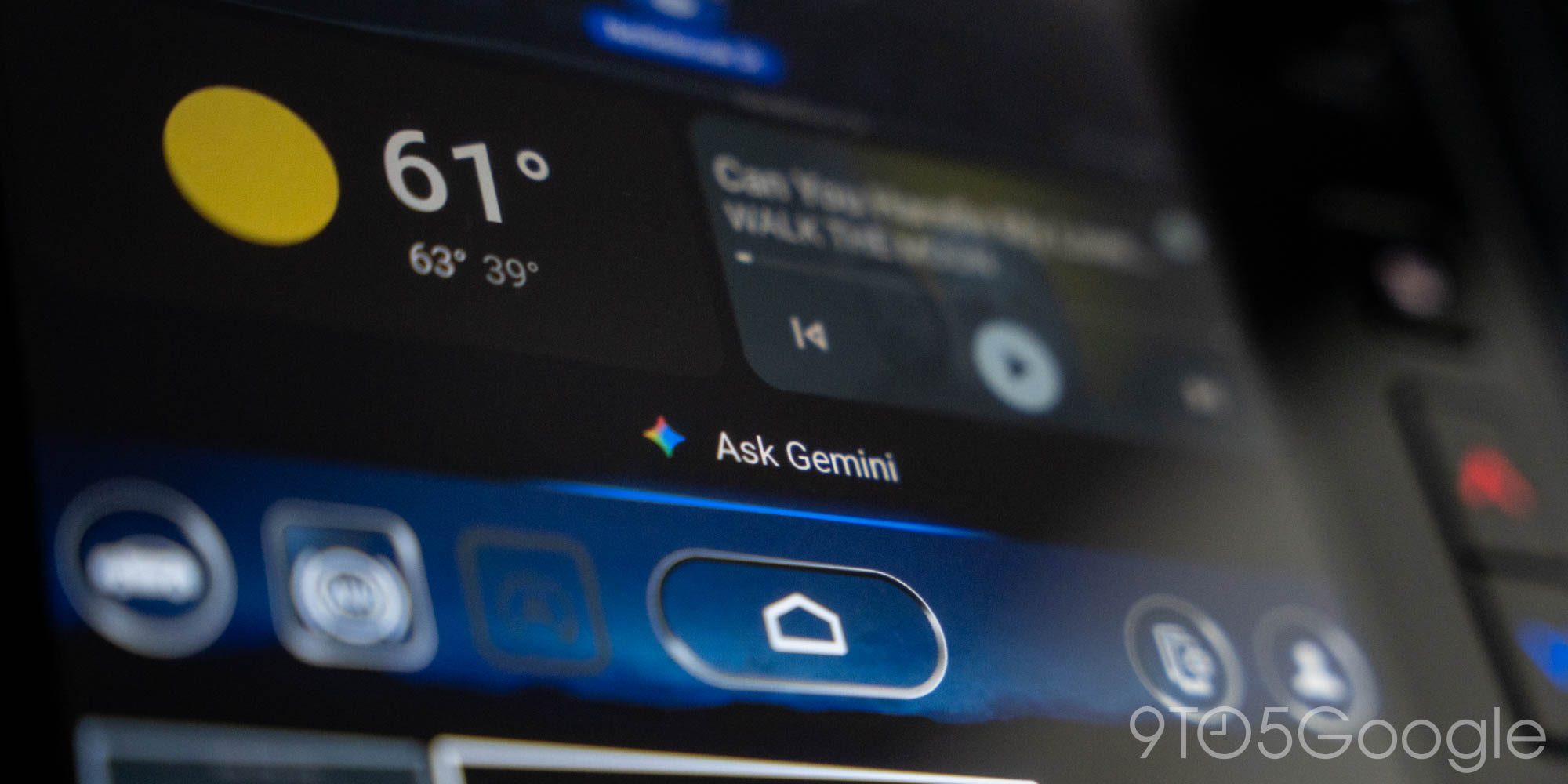 У пользователей Android Auto по-прежнему нет Gemini — а у вас? [Опрос]