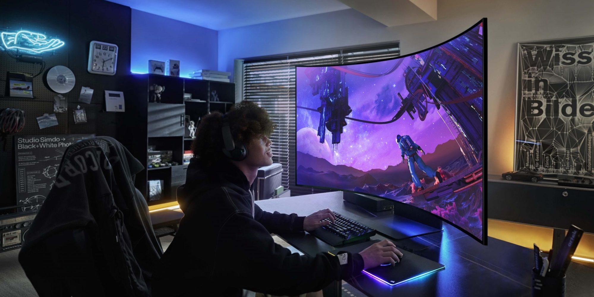 Скидки: игровой монитор Samsung Odyssey Ark 4K на $1450 дешевле, Galaxy Buds 3 Pro на $100 дешевле, Tab S10 Ultra на $500 дешевле и многое другое