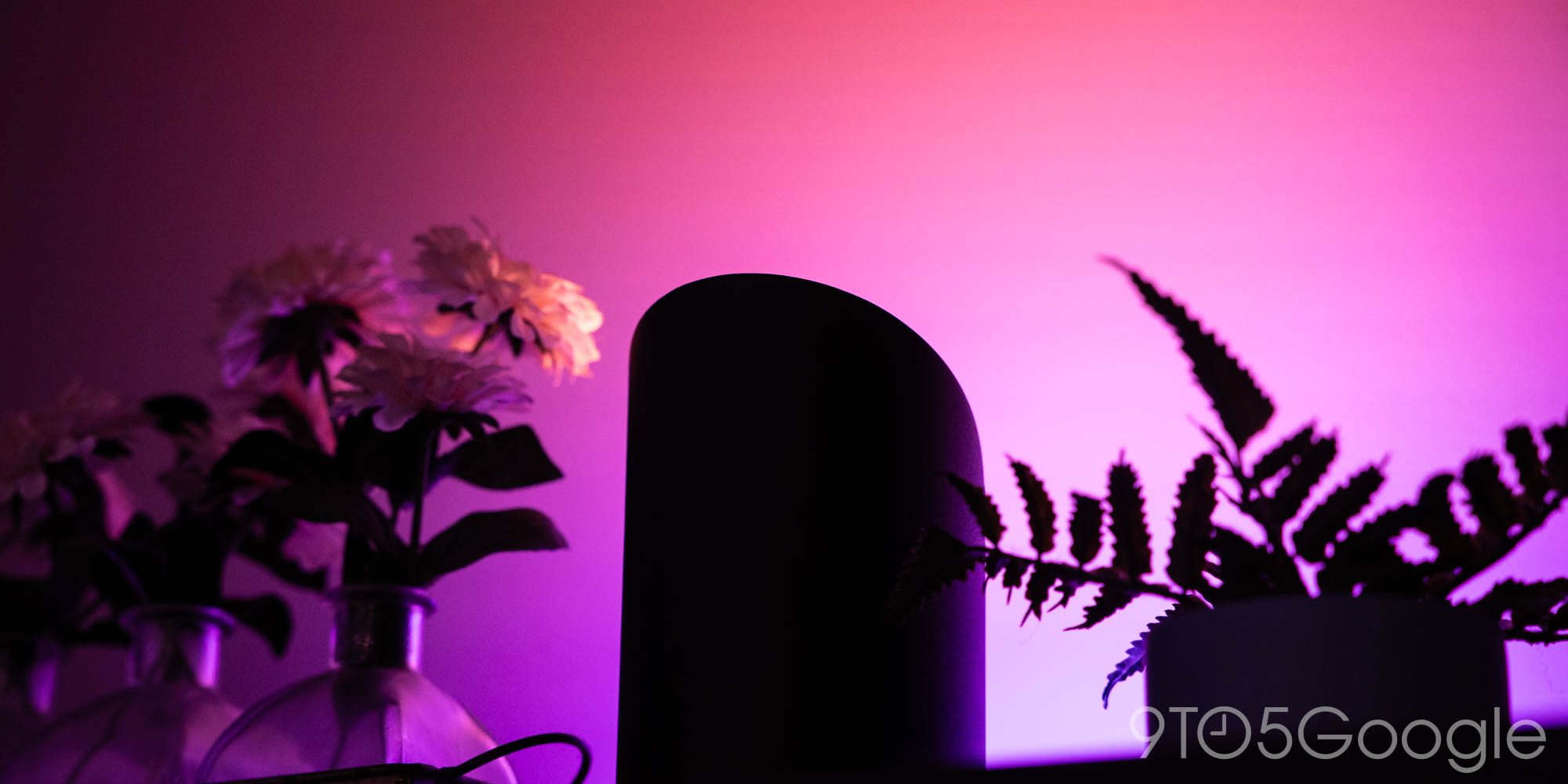 Philips Hue Wall Washer — универсальное, но дорогое решение для заливки комнаты цветом