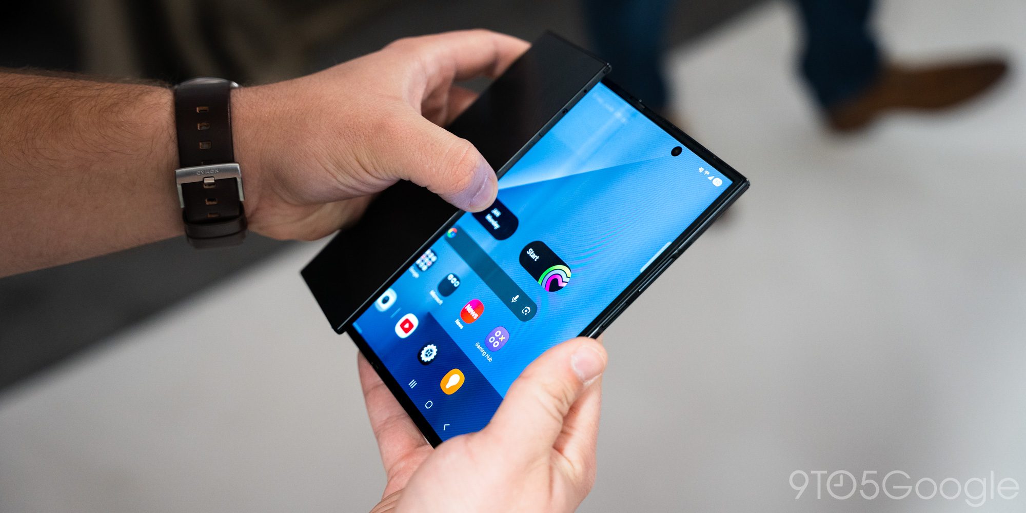 據報 Samsung 考慮提早發佈「Galaxy Z TriFold 2」，以應對 iPhone Duo