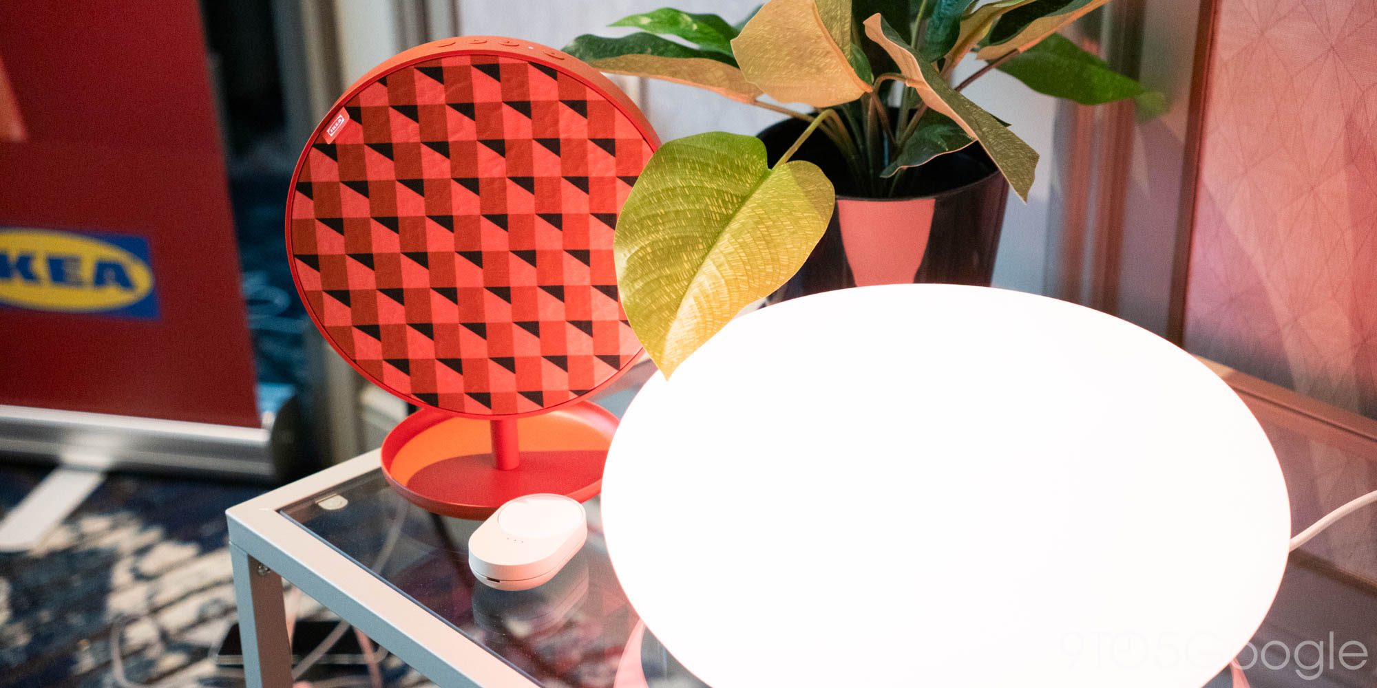 Обзор: Простая умная домашняя техника IKEA впечатляет, но Google Home ее сдерживает [Галерея]