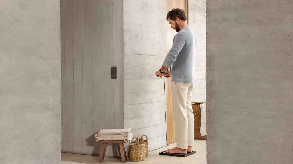 لقطة مقربة لميزات ميزان Withings Body Scan 2