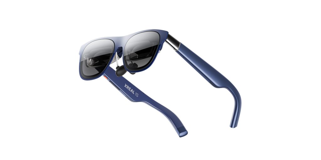 صورة مقربة لعدسات نظارات XREAL 1S